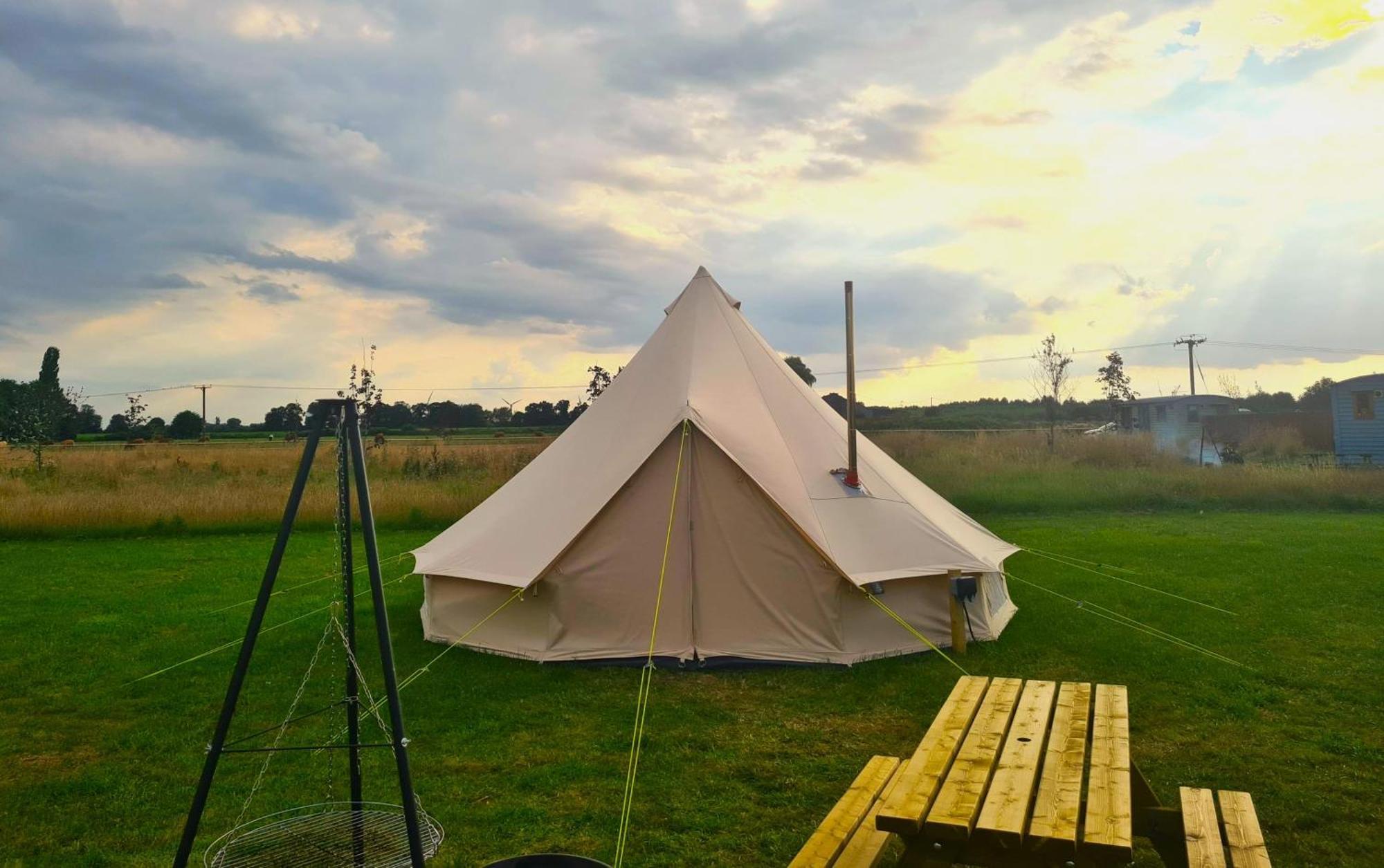 Вилла Boyce Fen Farm Retreat Glamping & Fishery Уисбек Экстерьер фото